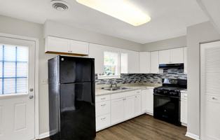 featured image of 301 W Adams St