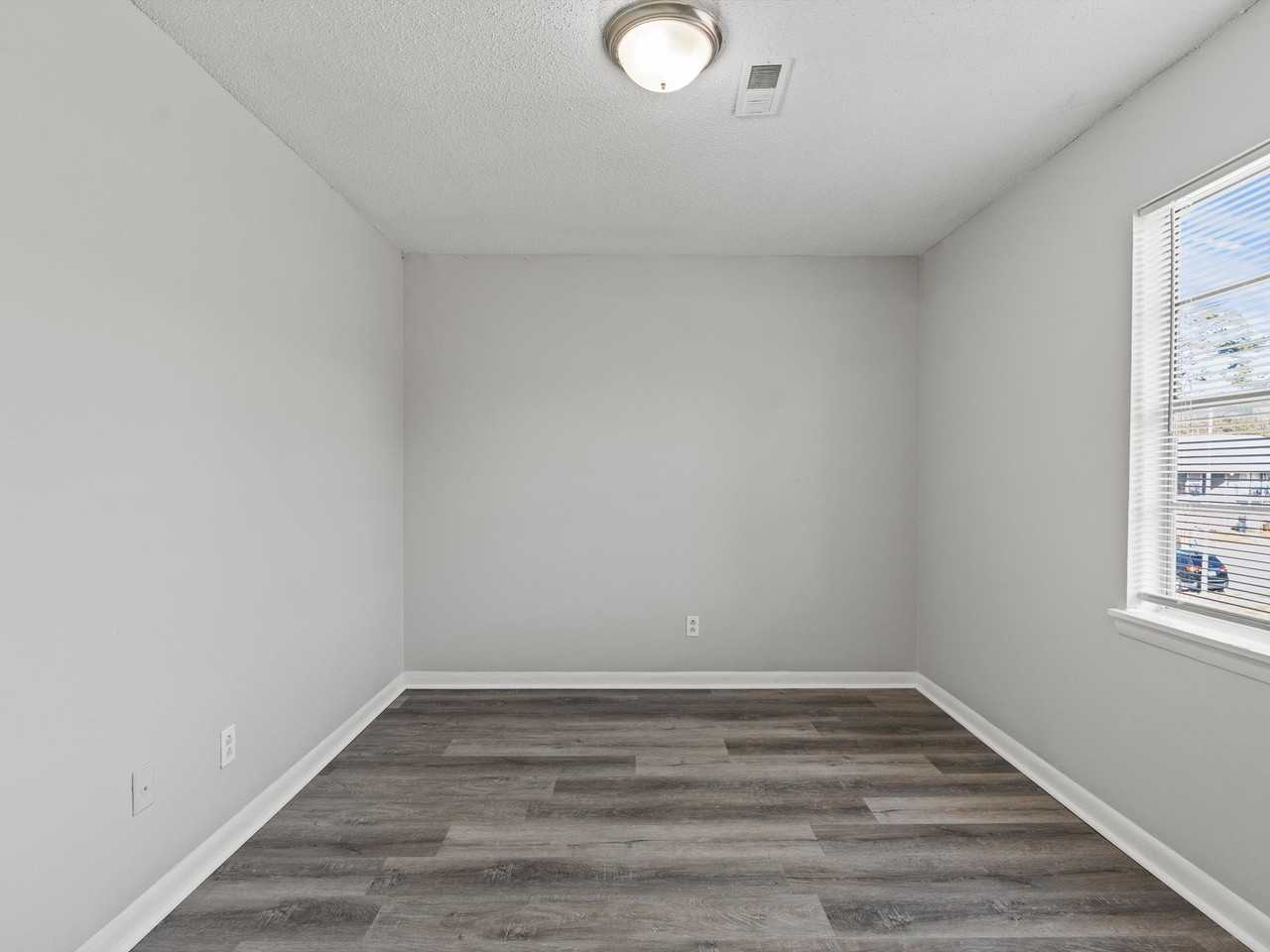 A2(RCH-21) 4041 Knight Road SW - Photo 7 of 26