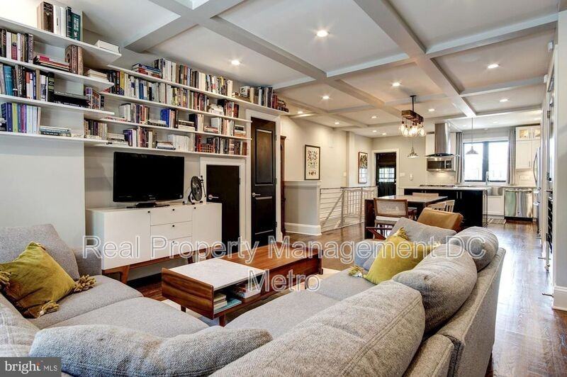 715 Florida Ave Ne #A - Photo 4 of 23