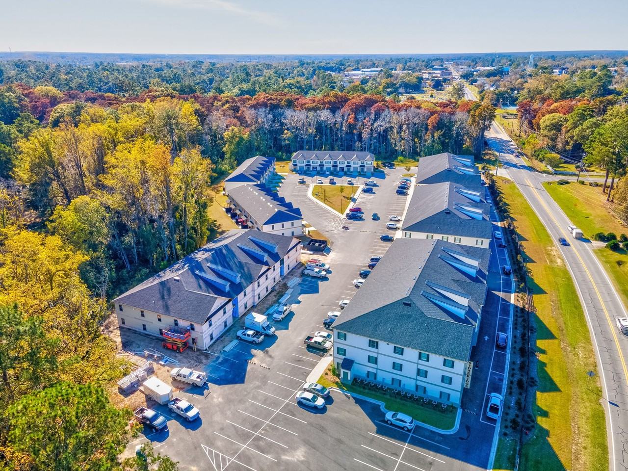 Stone Ridge Luxury Apartments - Photo 2 of 22