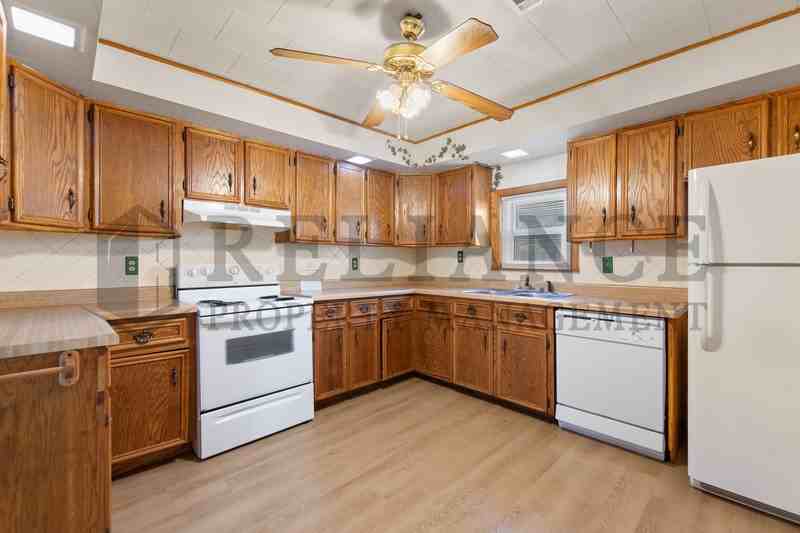 2903 W Douglas Ave - Photo 7 of 20