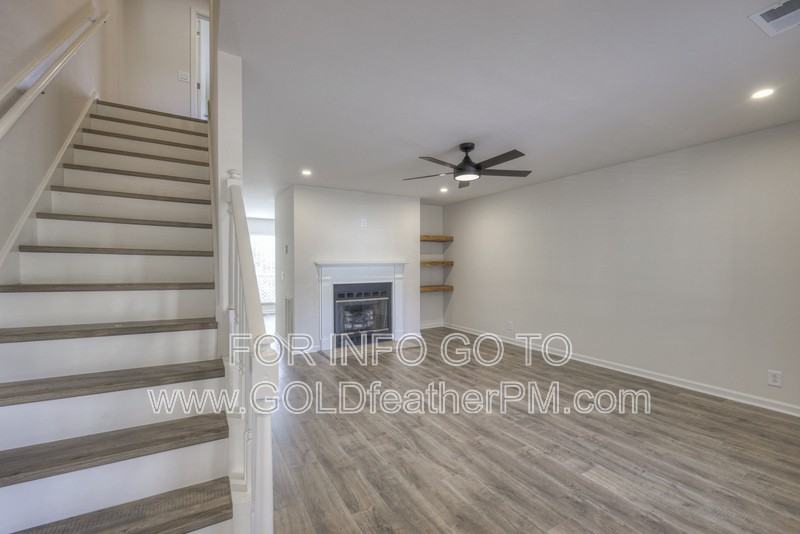 112 Champney Ct - Photo 2 of 30