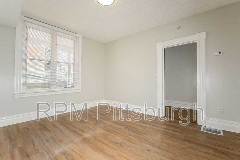 4 Kuhn St - Photo 5 of 16