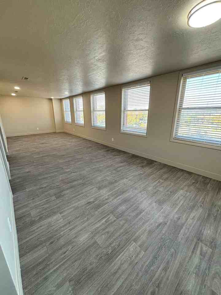 New Brigham Apartments for Rent - Photo 6 of 34