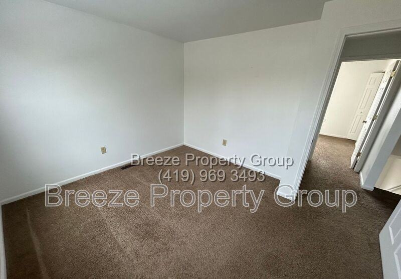 631 Hope St - Photo 5 of 11