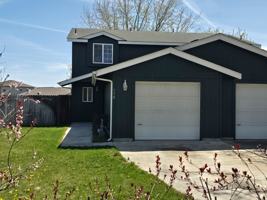 featured image of 550 Ne Negus Loop