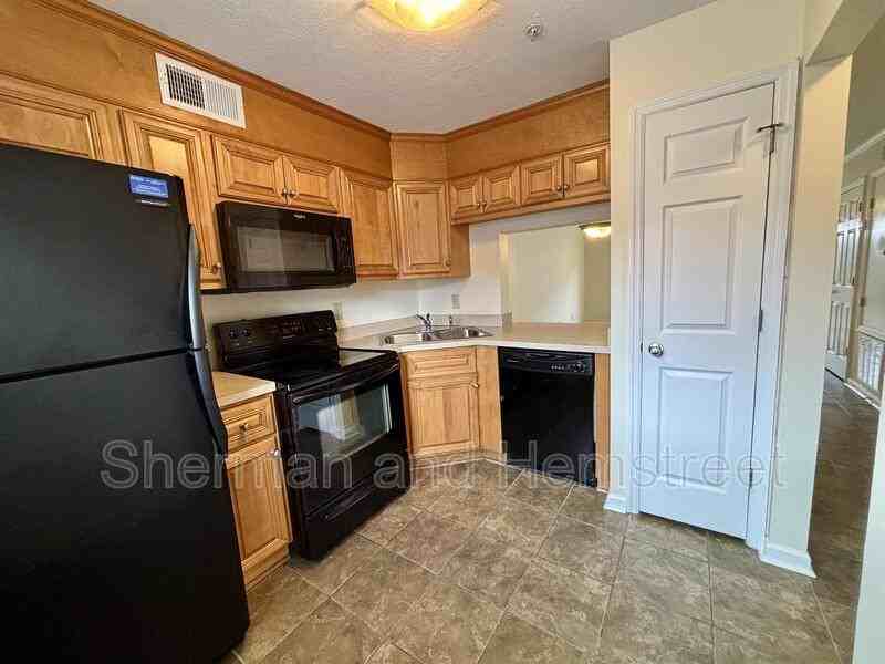 2613 Berkshire Rd - Photo 7 of 16