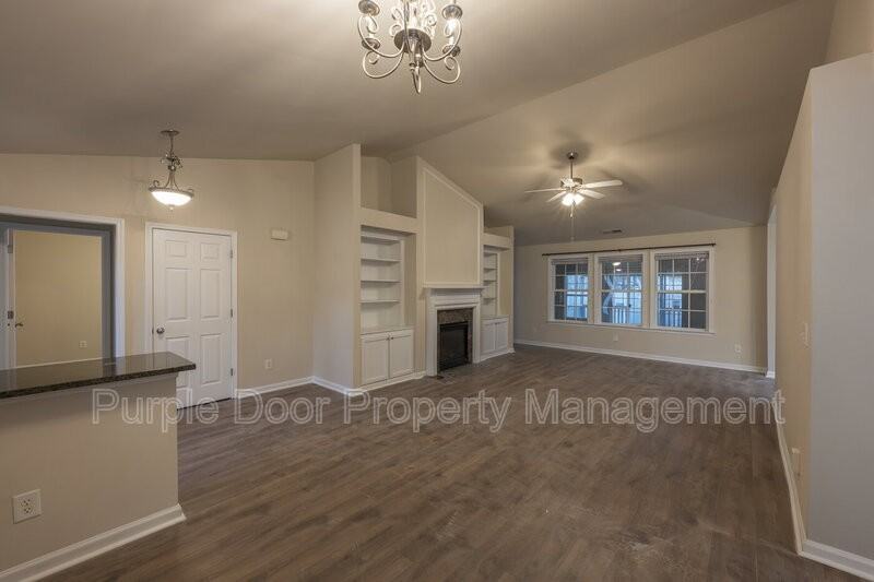 507 Highland Falls Dr - Photo 7 of 33