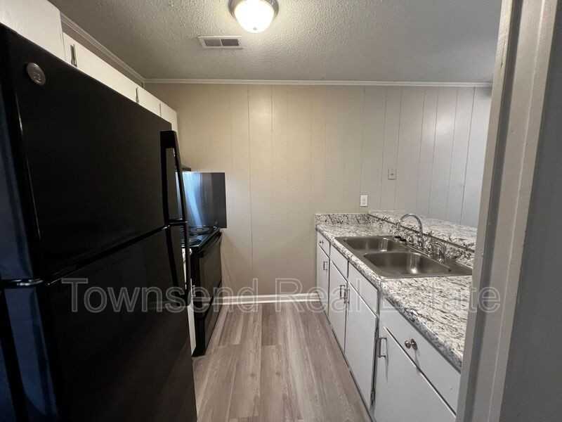 5874 - Photo 3 of 18