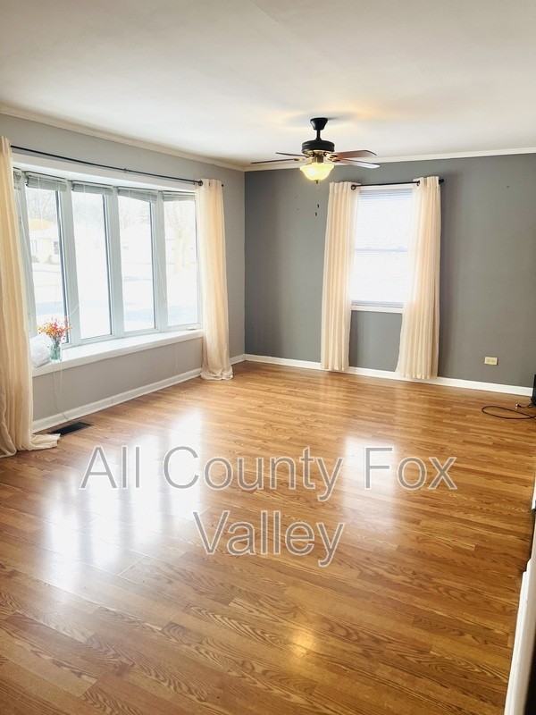 2307 Park St - Photo 2 of 9