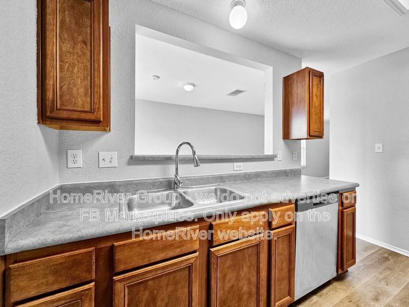 10618 Terrace Gln - Photo 4 of 22