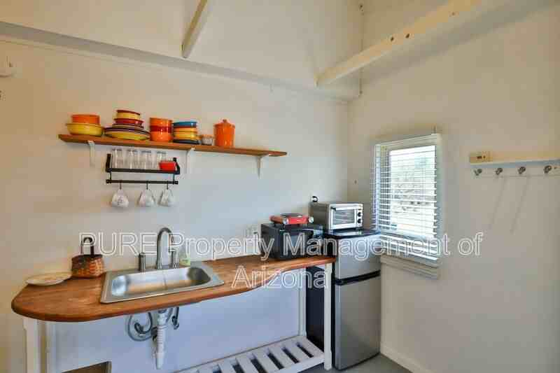 2925 N 15th Dr - Photo 2 of 8