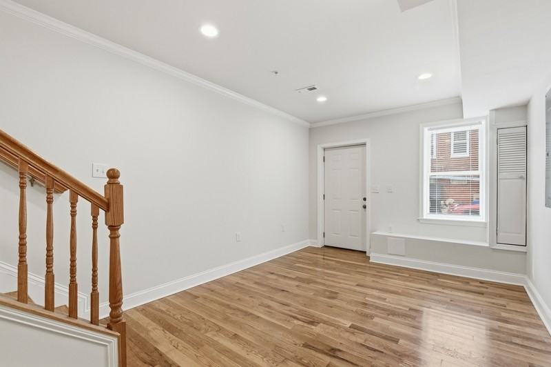 2210 Cambridge St - Photo 3 of 23