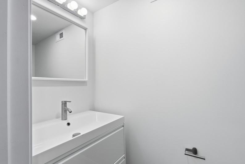 2206 Cambridge St - Photo 6 of 24