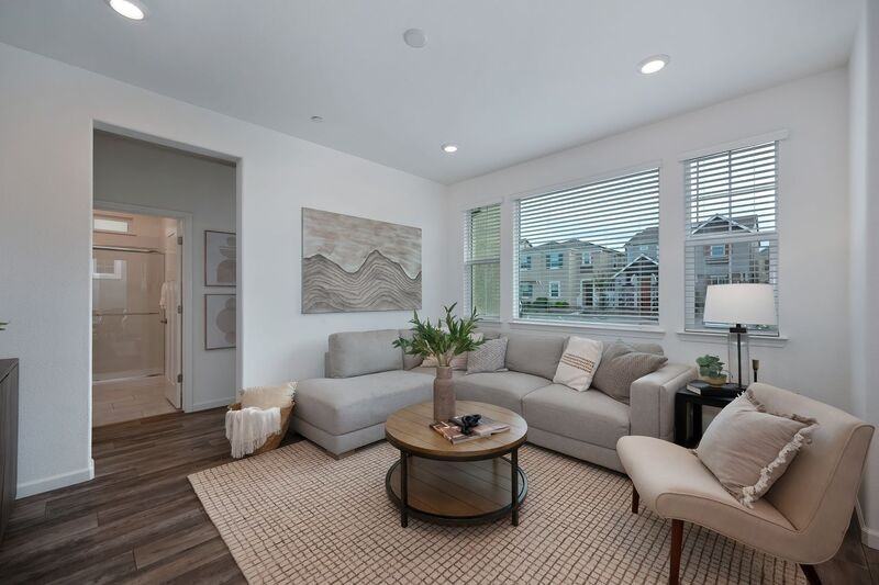 1588 Parkside Way - Photo 6 of 46