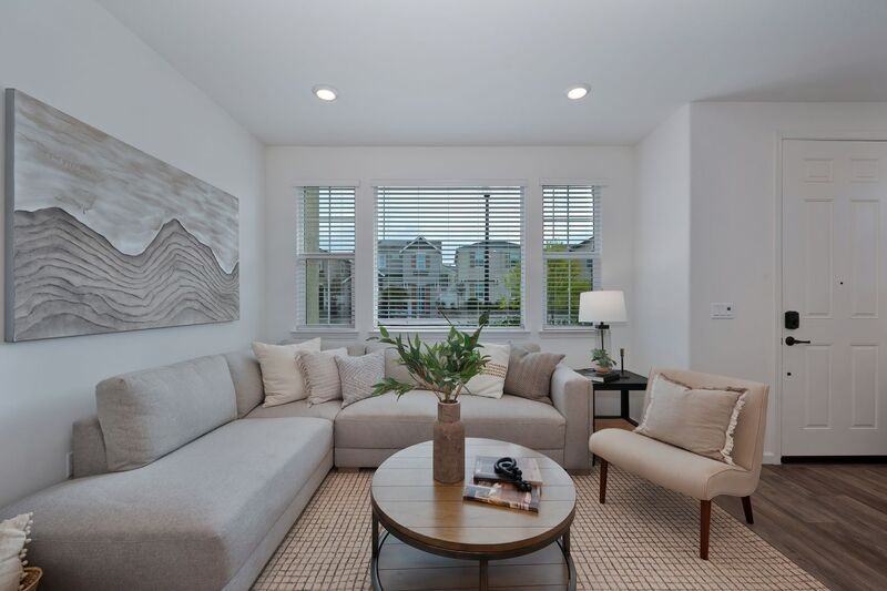 1588 Parkside Way - Photo 7 of 46