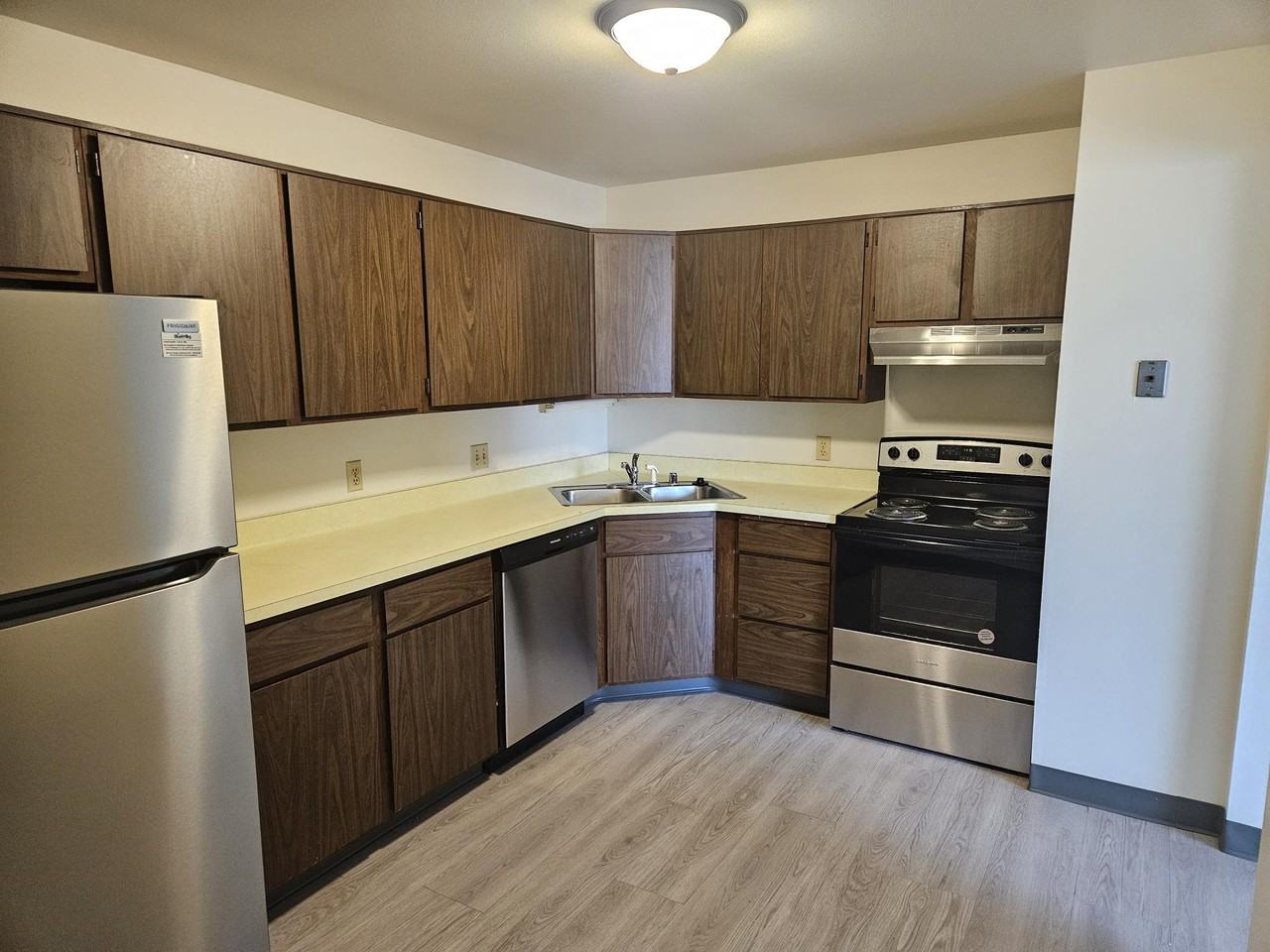 2108 Marathon Avenue - Photo 2 of 14