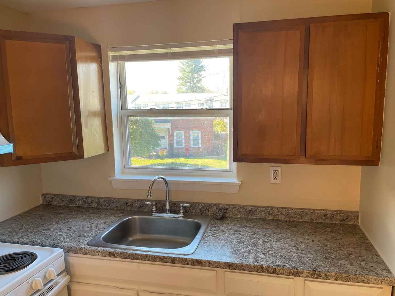 Bancroft Apartments LLC - Photo 2 of 12