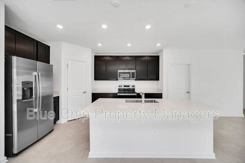 2209 Aquifer Ln - Photo 6 of 34