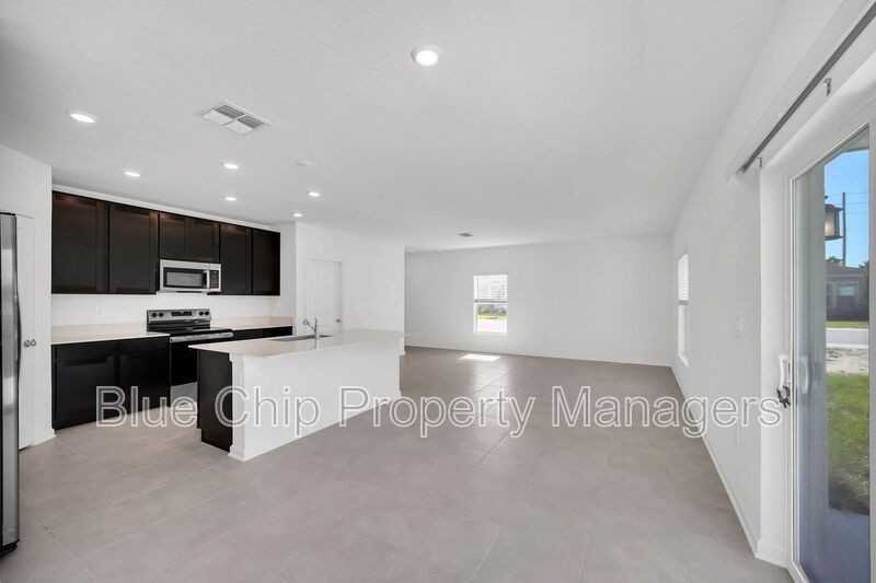 2209 Aquifer Ln - Photo 7 of 34