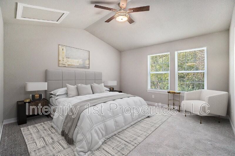 6313 Ne 44th St - Photo 7 of 26