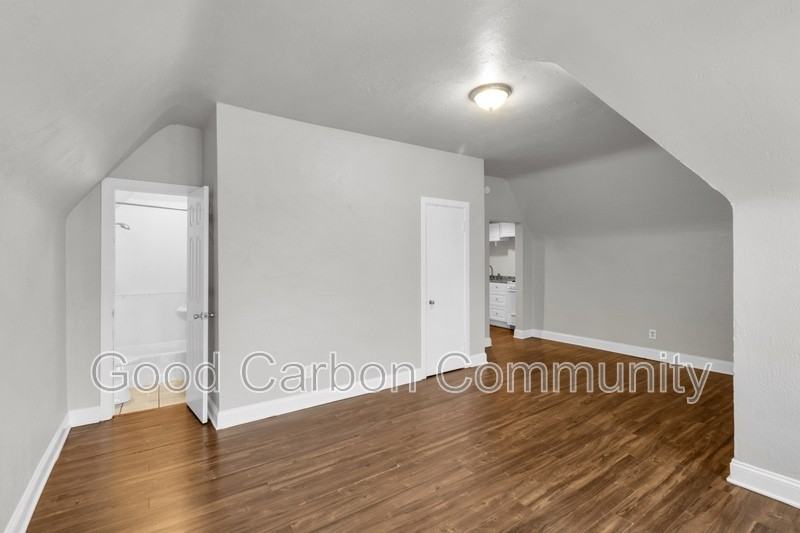 430 Delaware Ave #301 - Photo 3 of 11