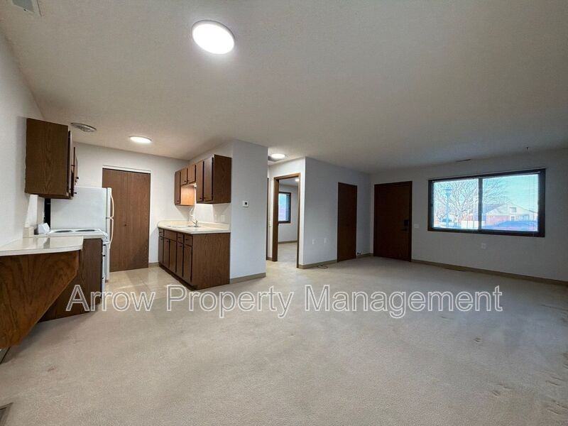 11141 N(Waverly) #52 - Photo 4 of 9