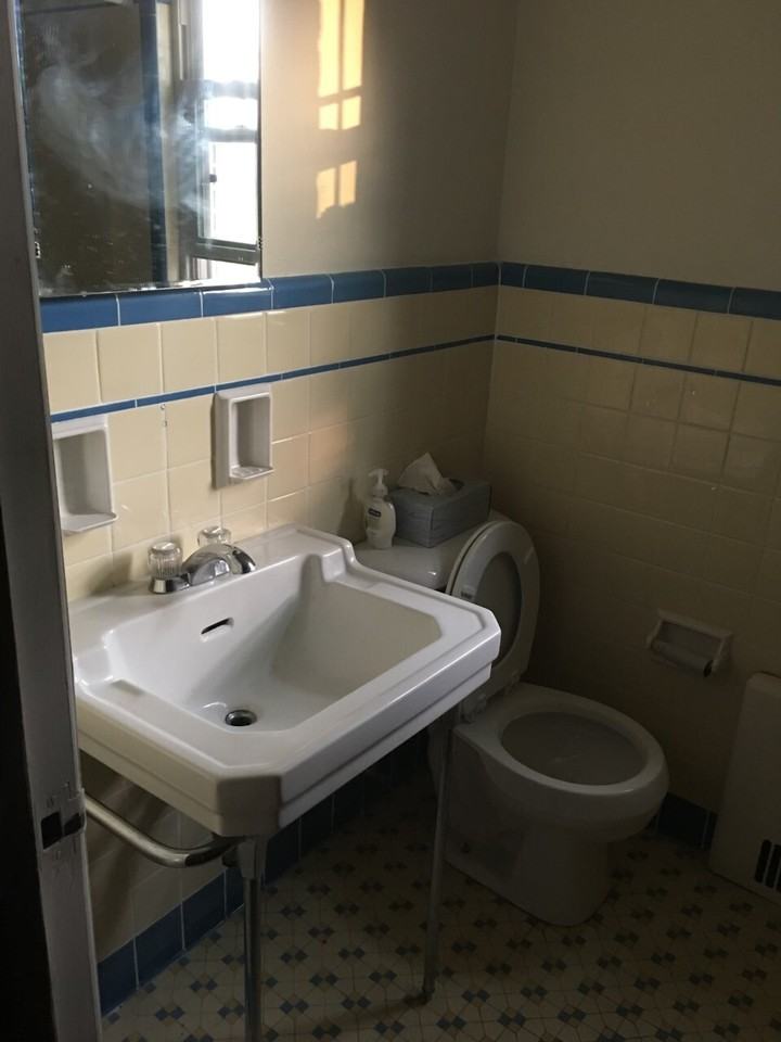 130 Brady Circle East - Photo 3 of 27