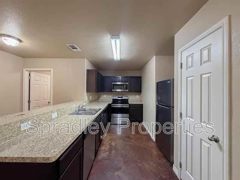 1573 Brady Way - Photo 6 of 14