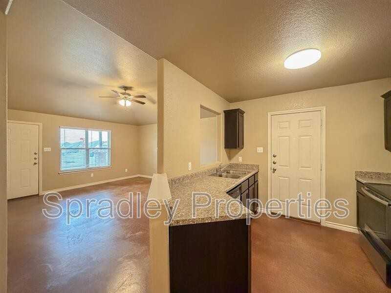 1578 Vani Ct - Photo 4 of 15