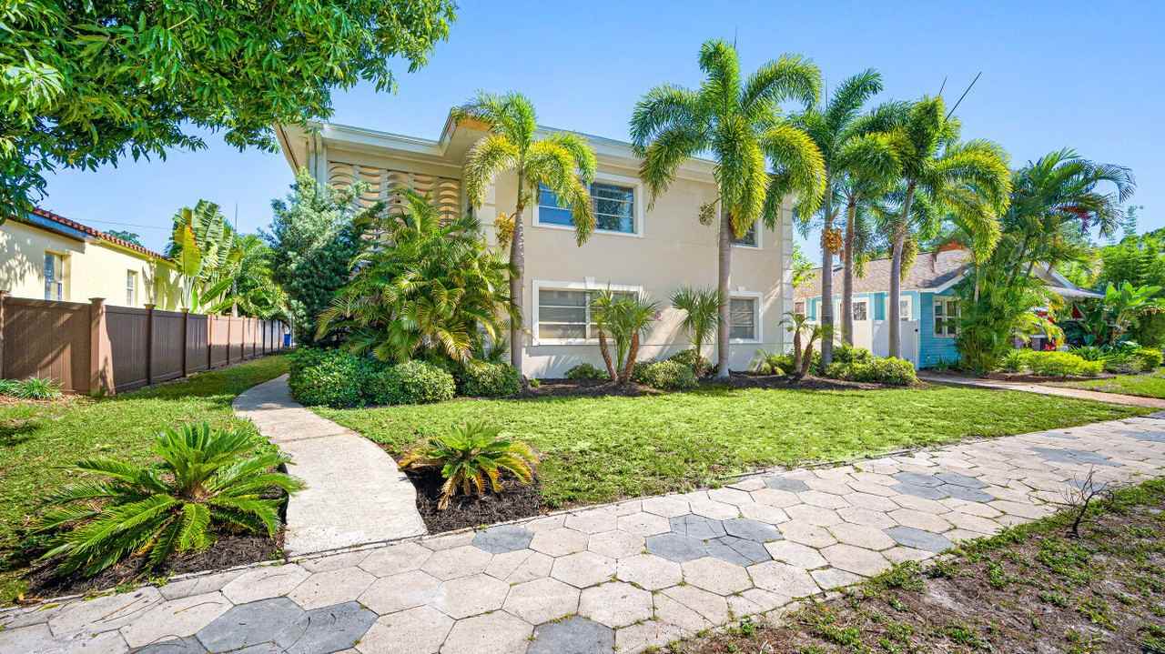 The Corvette Apartments - Photo 7 of 12