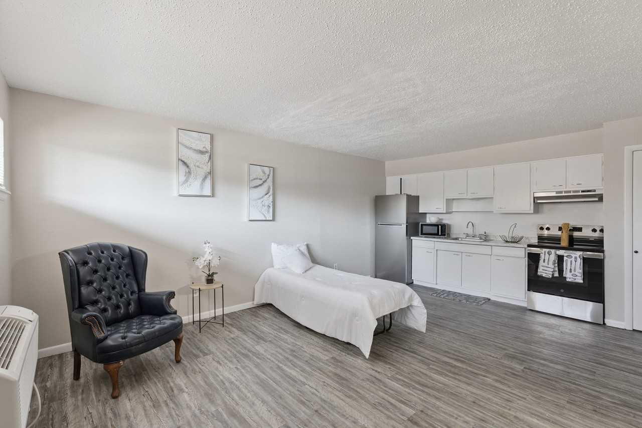 4741 Ridgeway Drive - Photo 2 of 11