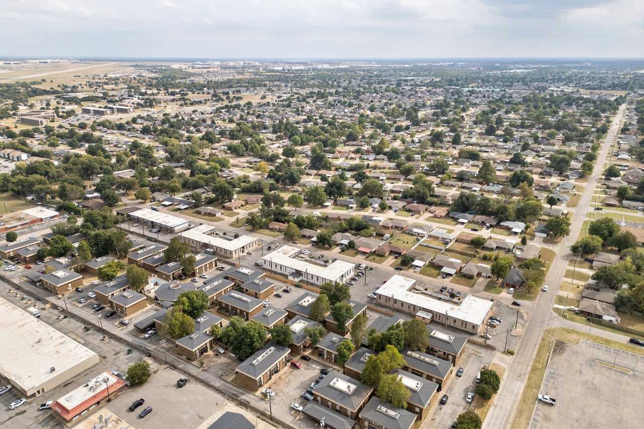 4741 Ridgeway Drive - Photo 7 of 11