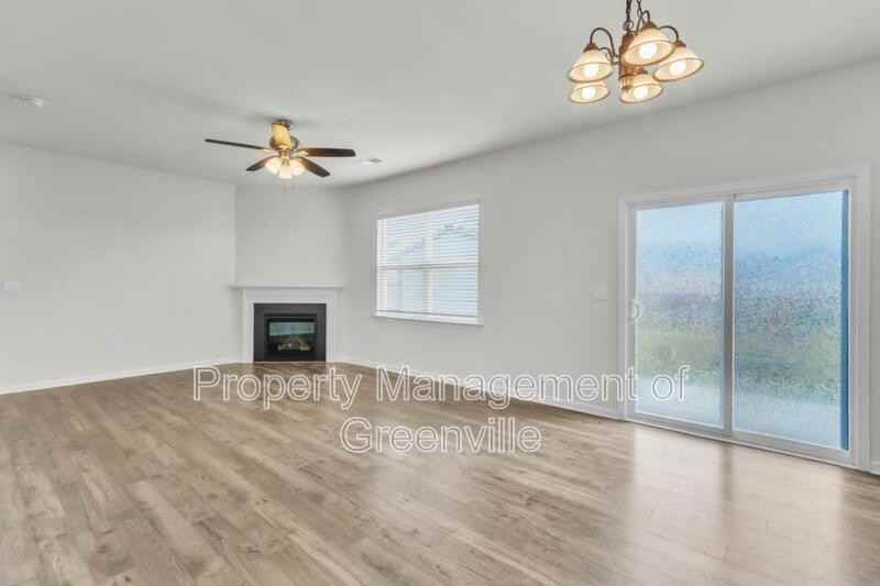 1771 Odessa Ln - Photo 4 of 32