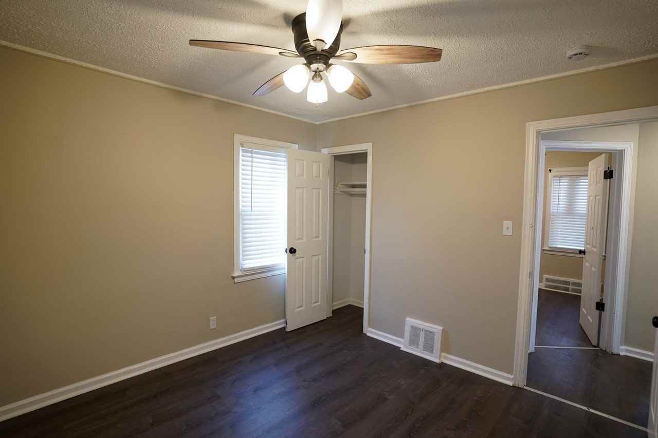 18499 Vaughan St - Photo 7 of 7