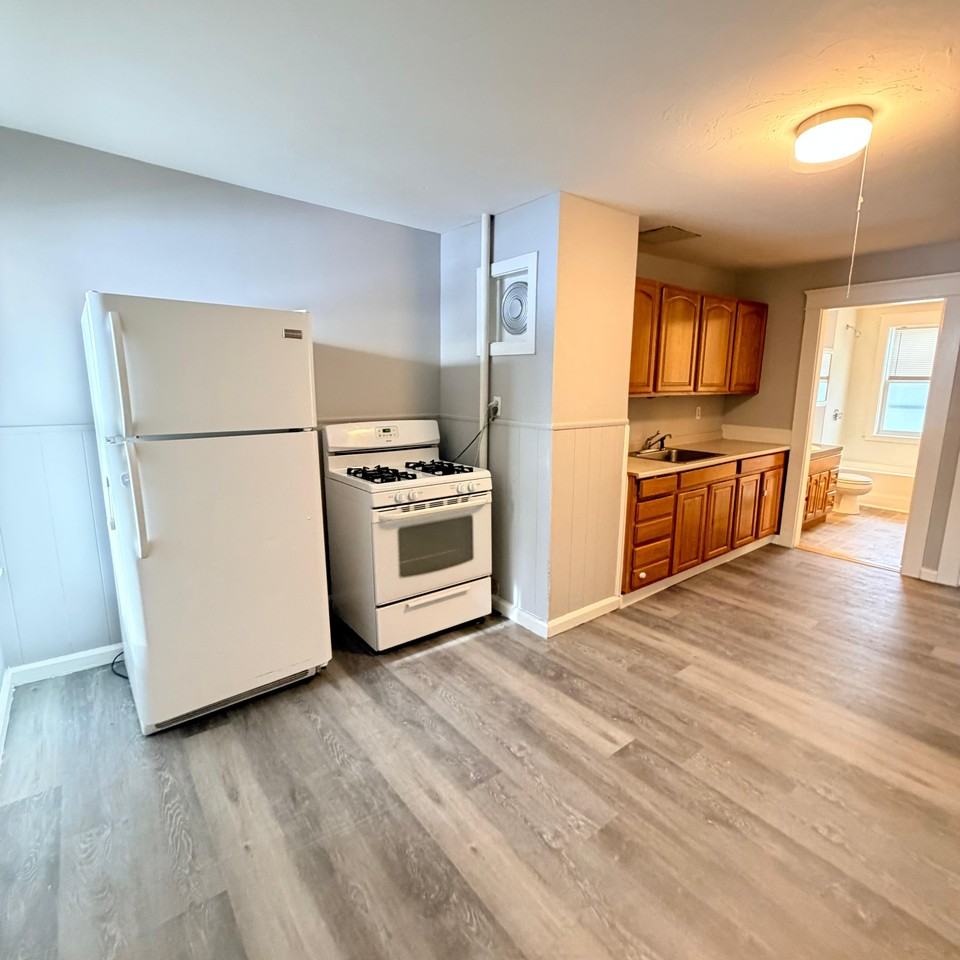 124 3rd Street - Photo 3 of 8