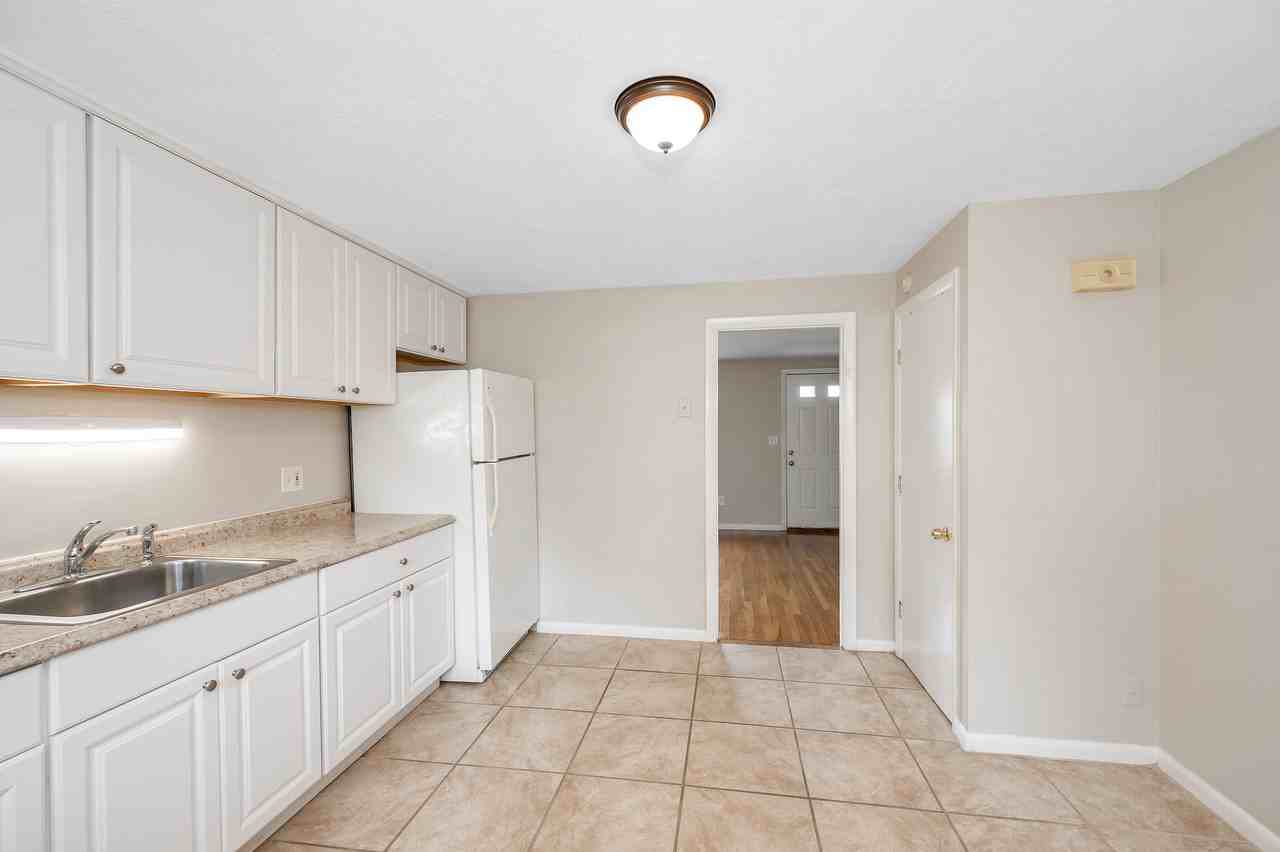 Princeton Court Apartments - Photo 4 of 16