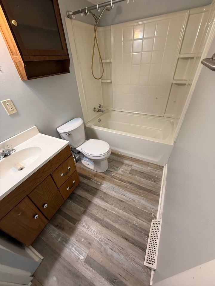 1591 Mohawk Dr - Photo 3 of 8