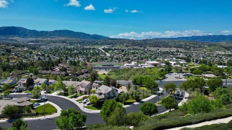 19114 Olympic Crest Dr - Photo 3 of 50