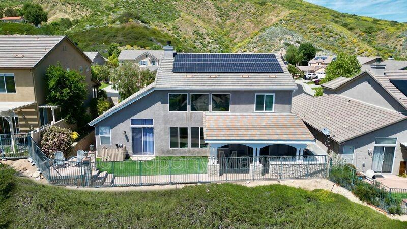 19114 Olympic Crest Dr - Photo 4 of 50