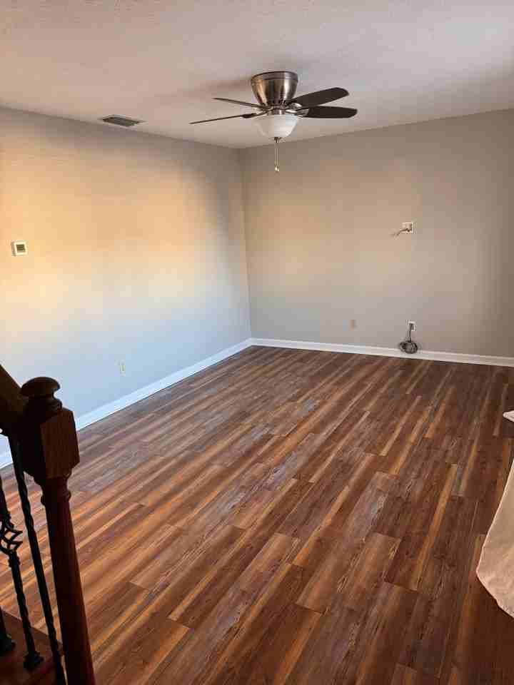 164 Kitty Hawk Sq - Photo 2 of 29