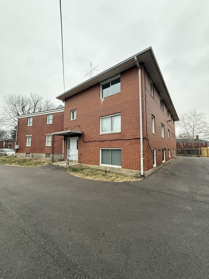 614-616 Roy Avenue - Photo 4 of 15