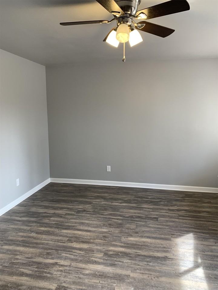 2600 W. 30th - Photo 3 of 14