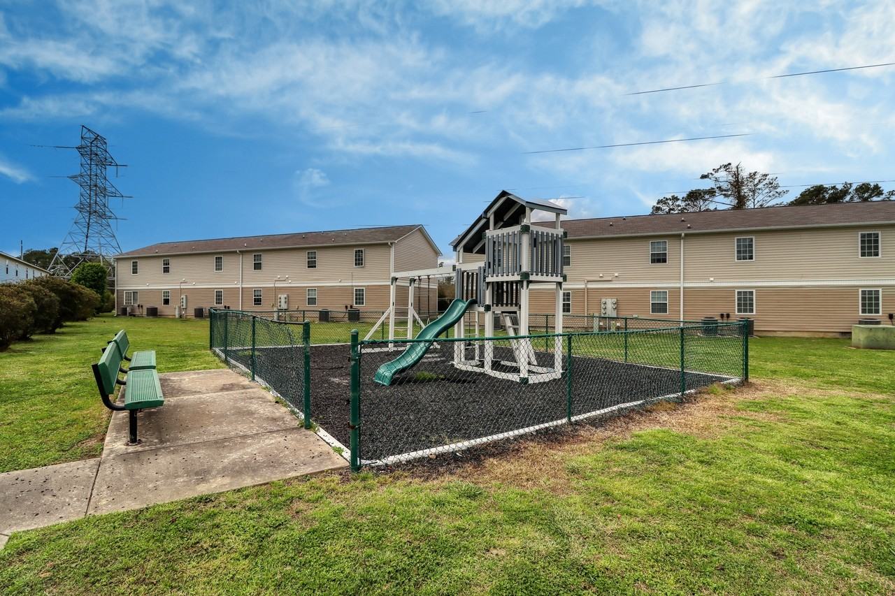 2322 Indian Drive - Photo 4 of 19