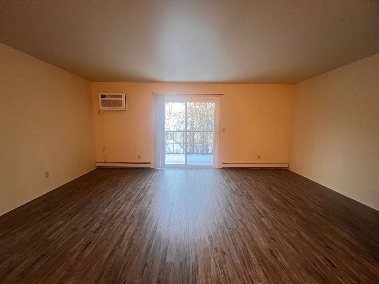 529 Donna St - Photo 3 of 14