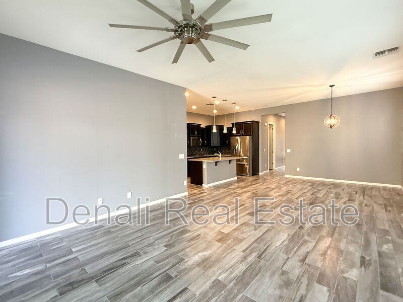 20618 W Edgemont Ave - Photo 6 of 35