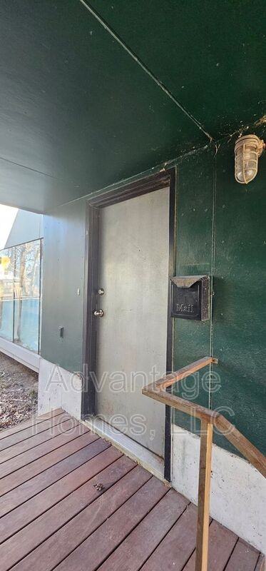 3804 Roanoke Rd - Photo 3 of 33