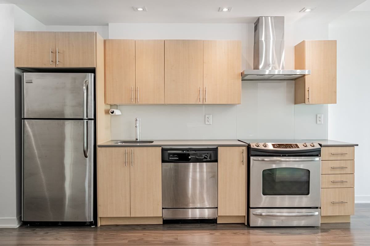 165 Legion Rd N - Photo 3 of 12