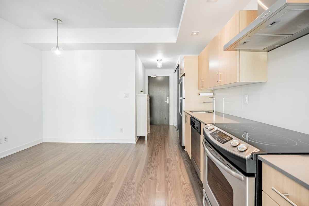 165 Legion Rd N - Photo 4 of 12