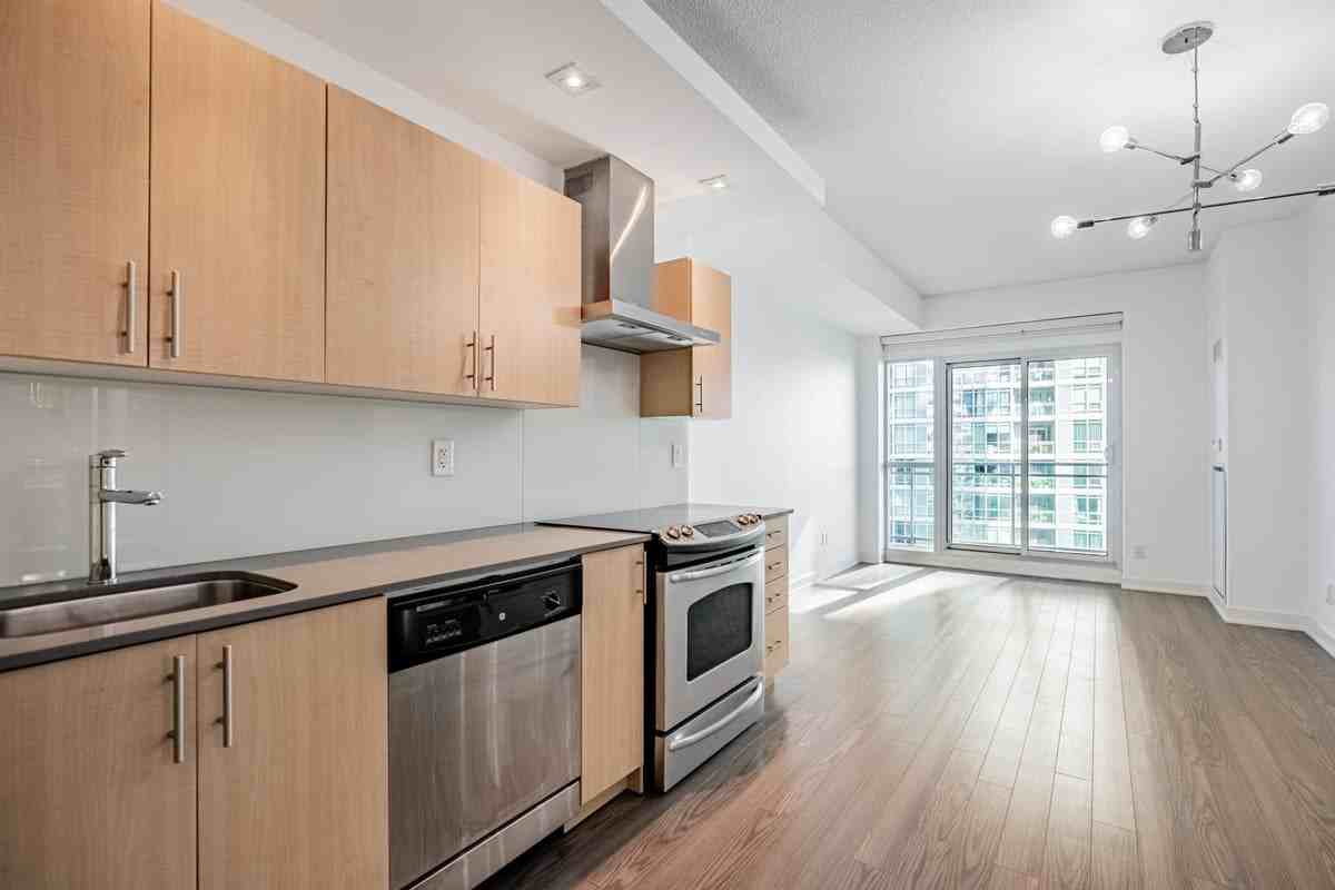 165 Legion Rd N - Photo 2 of 12